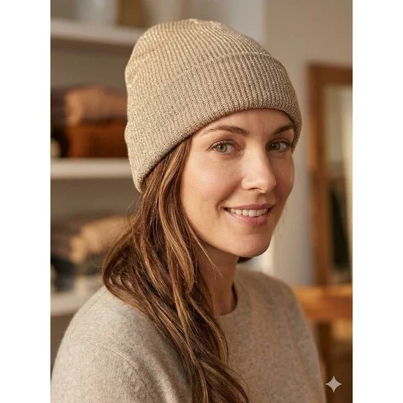 Zara Knit Gold Shimmer Knit Beanie Metallic Sparkle Slouchy Hat Soft Women’s - Picture 1 of 6